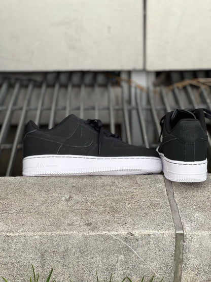 AF1 Black