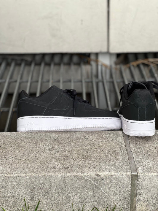 AF1 Black